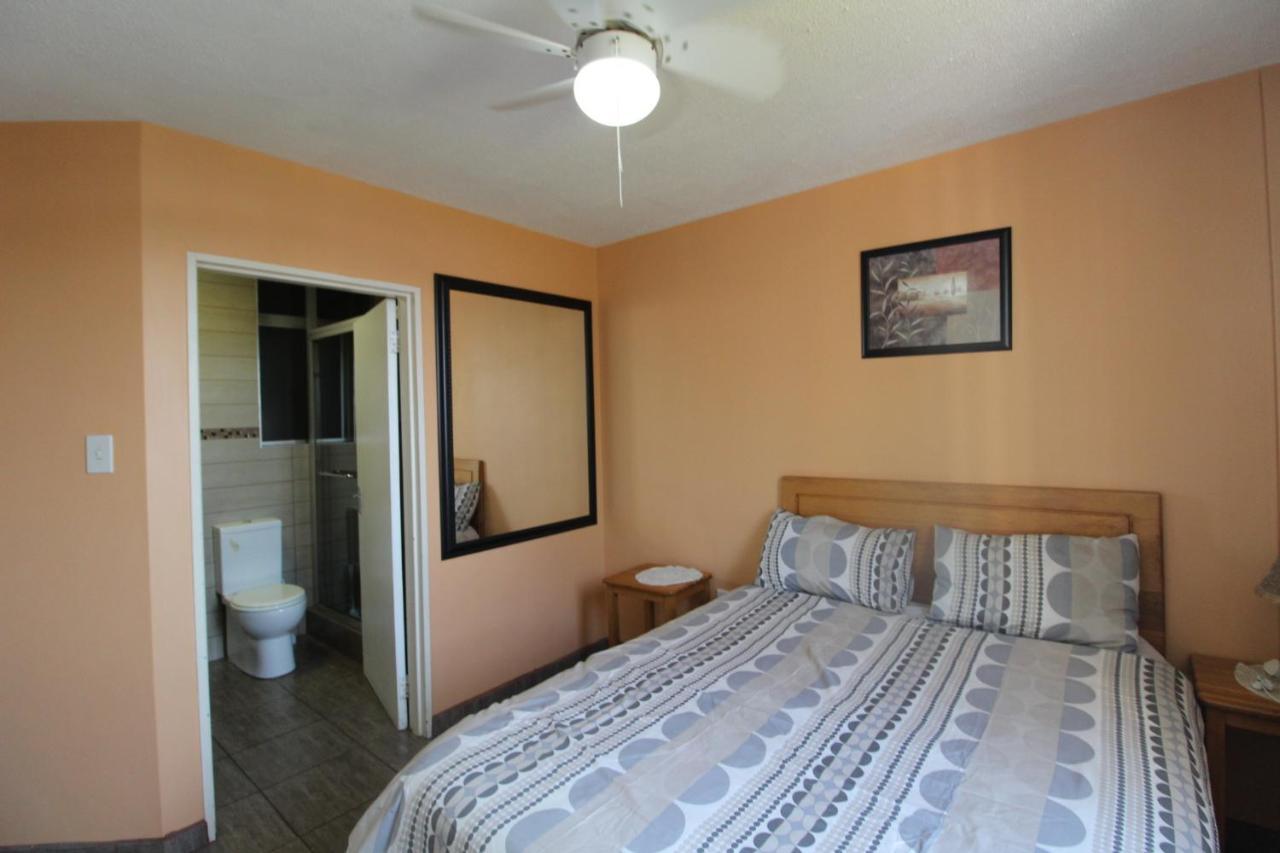 Apartment Boulevard 114 *